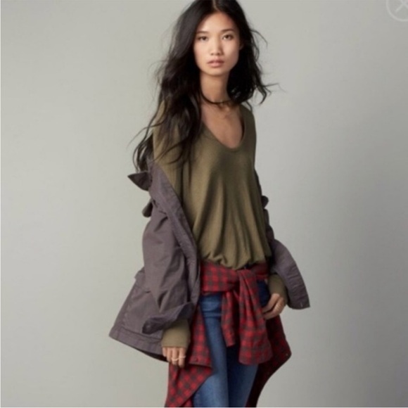 Free People Malibu Thermal Waffle Knit Long Sleeve Olive Thumbholes Medium - Picture 2 of 13